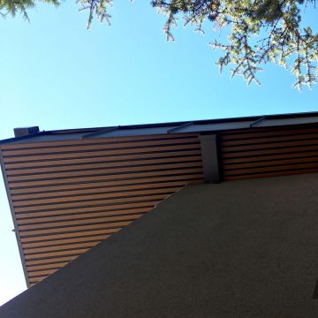 Venkovní lamelový obklad DUO Teak/Černý – 2,9 m