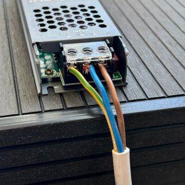 Napájecí zdroj pro lineární LED lampy do plotového sloupku – 24V | 100W