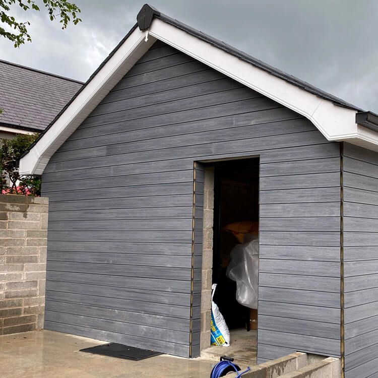 Deska Elewacyjna Kompozytowa Szczotkowana Premium Gray – dł. 2,9 m