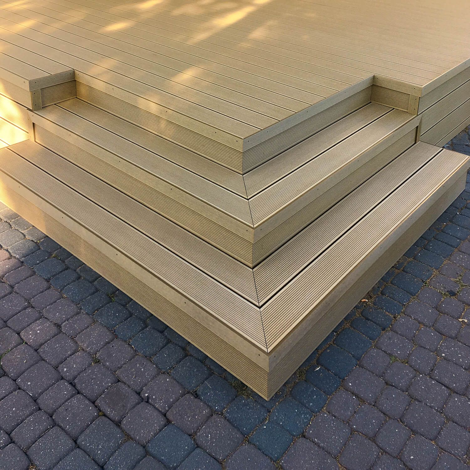 Deska Tarasowa Kompozytowa Standard 15 Miodowy Teak – dł. 4 m