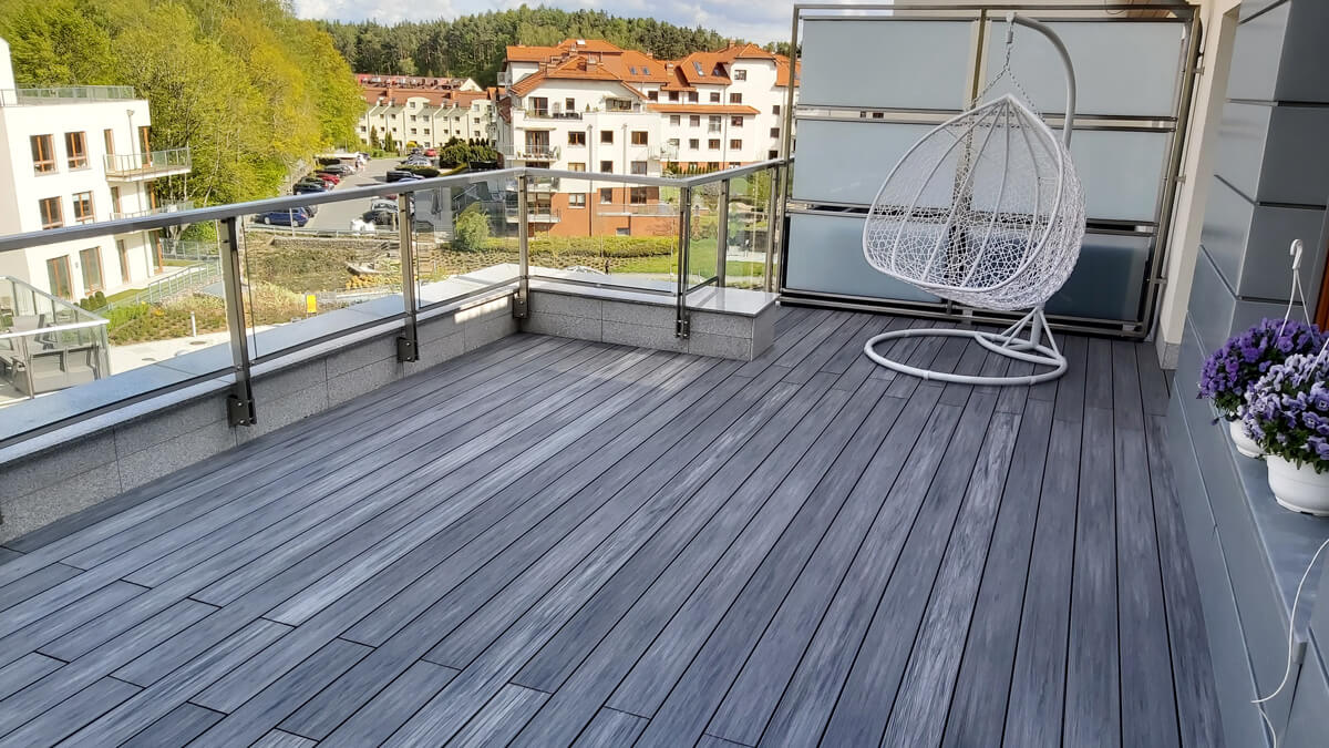 Velká terasa – Terasové prkno WPC Premium Gray