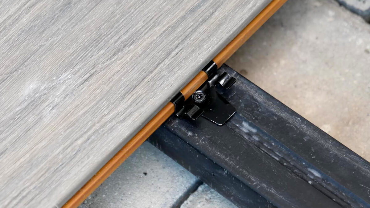 Montáž kompozitního prkna Premium Antique