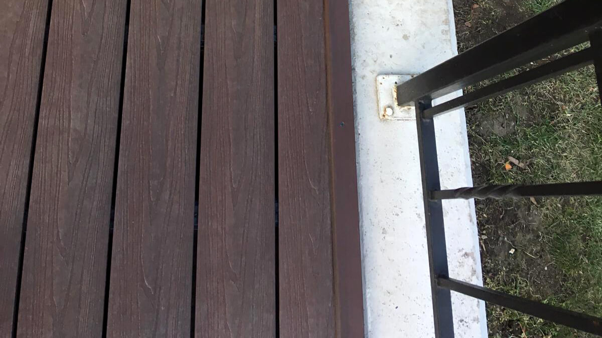 Terasa z kompozitních desek 3D Hnědý