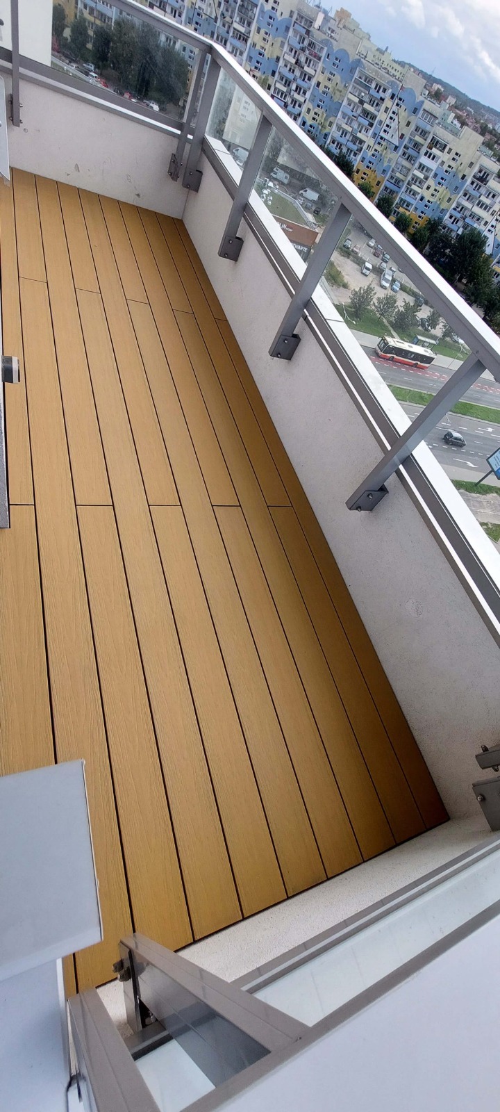 Balkon s kompozitních terasových prken Premium Sand