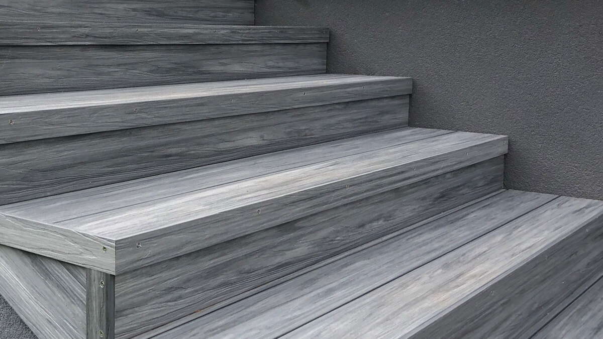 Balkon a schody - kompozitní prkno Premium Šedý