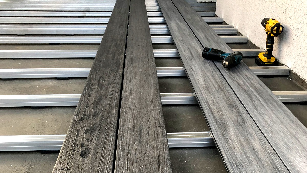 Montáž kompozitního prkna Premium Gray/Antracit