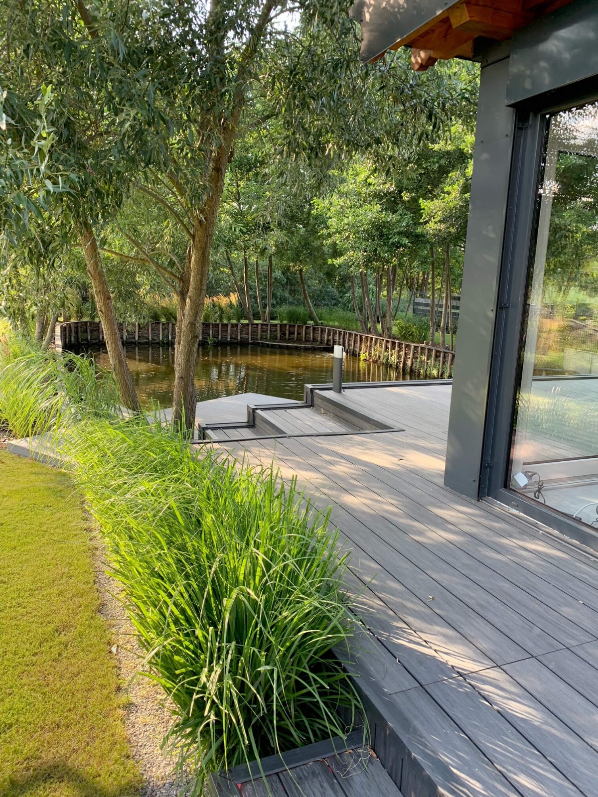 Velká terasa – Terasové prkno WPC Premium Antracit