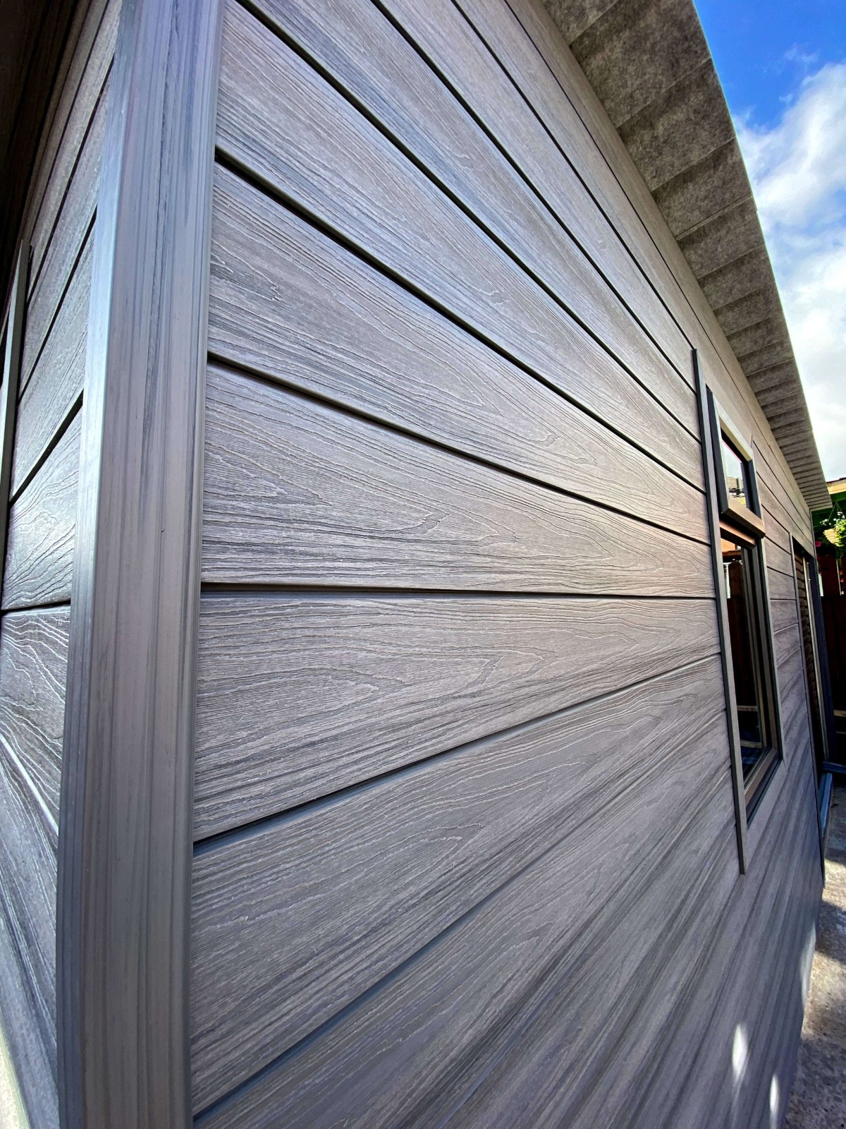 Zahradní domek na nářadí – Fasádní deska Premium Gray