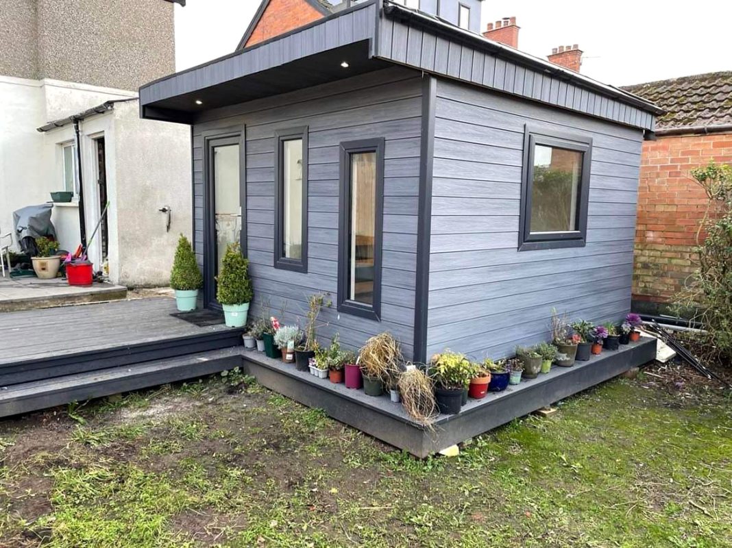 Zahradní domek – fasádní deska Premium Gray