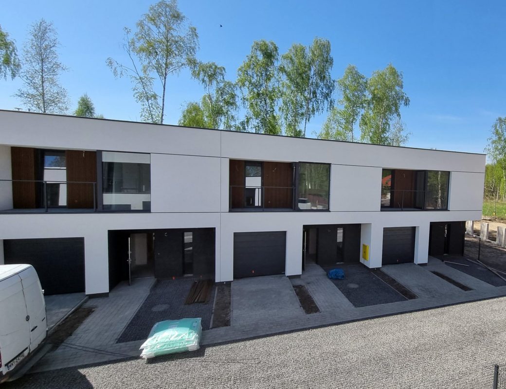 Fasáda budovy – venkovní lamely Premium Teak