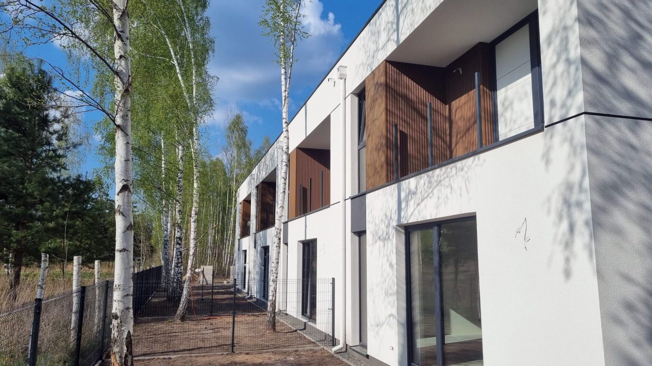 Fasáda budovy – venkovní lamely Premium Teak