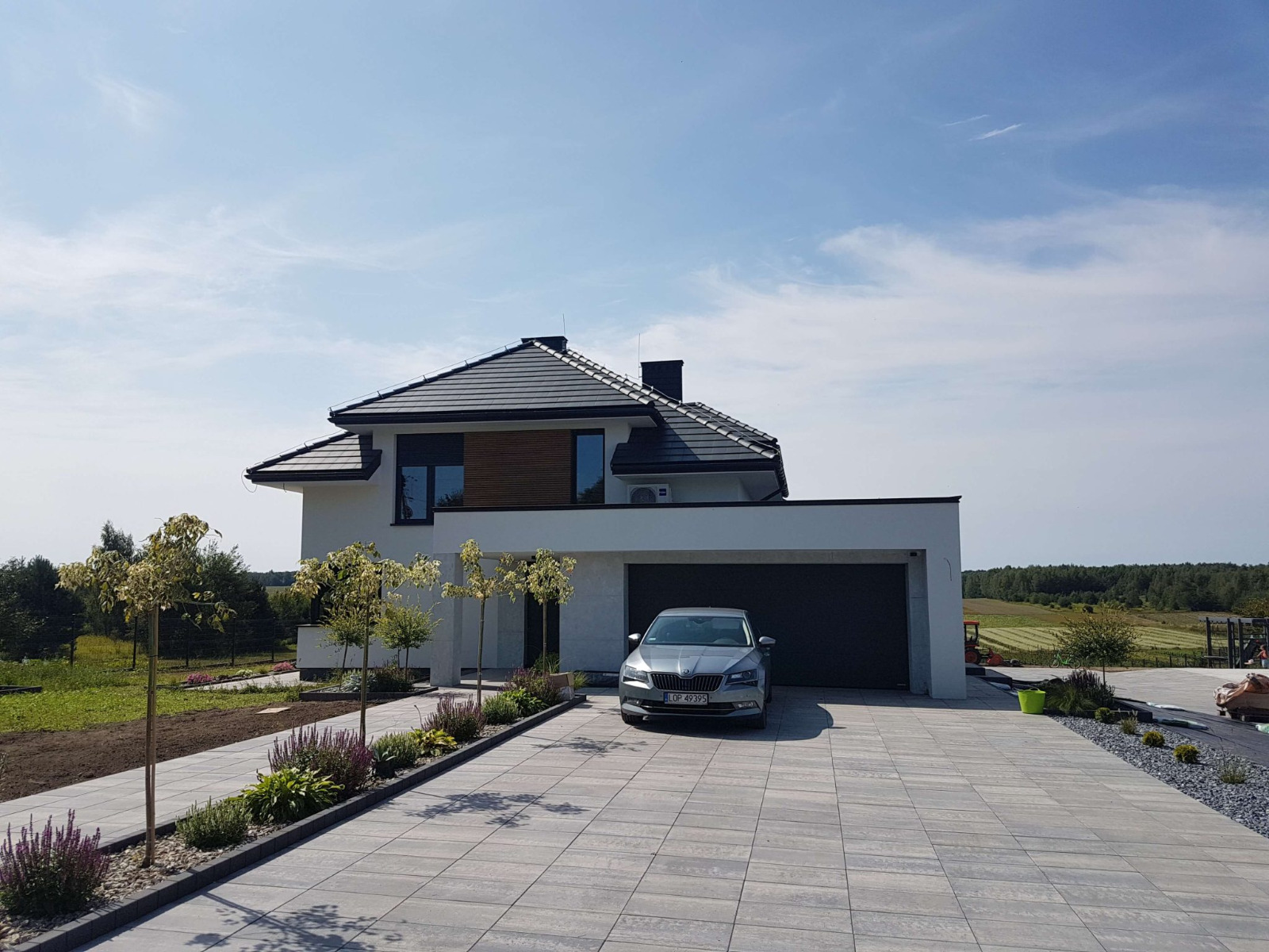 Lamely na fasádě v hlavní roli – nová barva: Dub Winchester