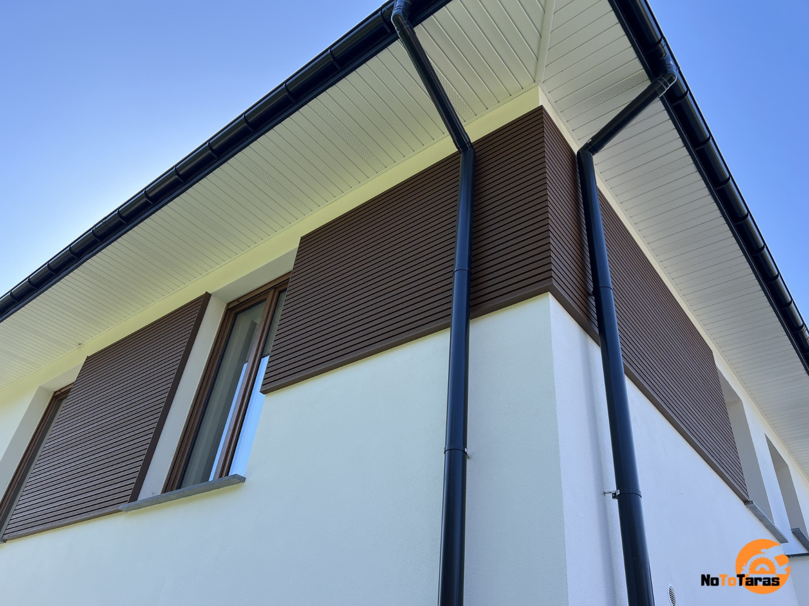 Fasádní lamely Premium Teak – stylová harmonie na fasádě