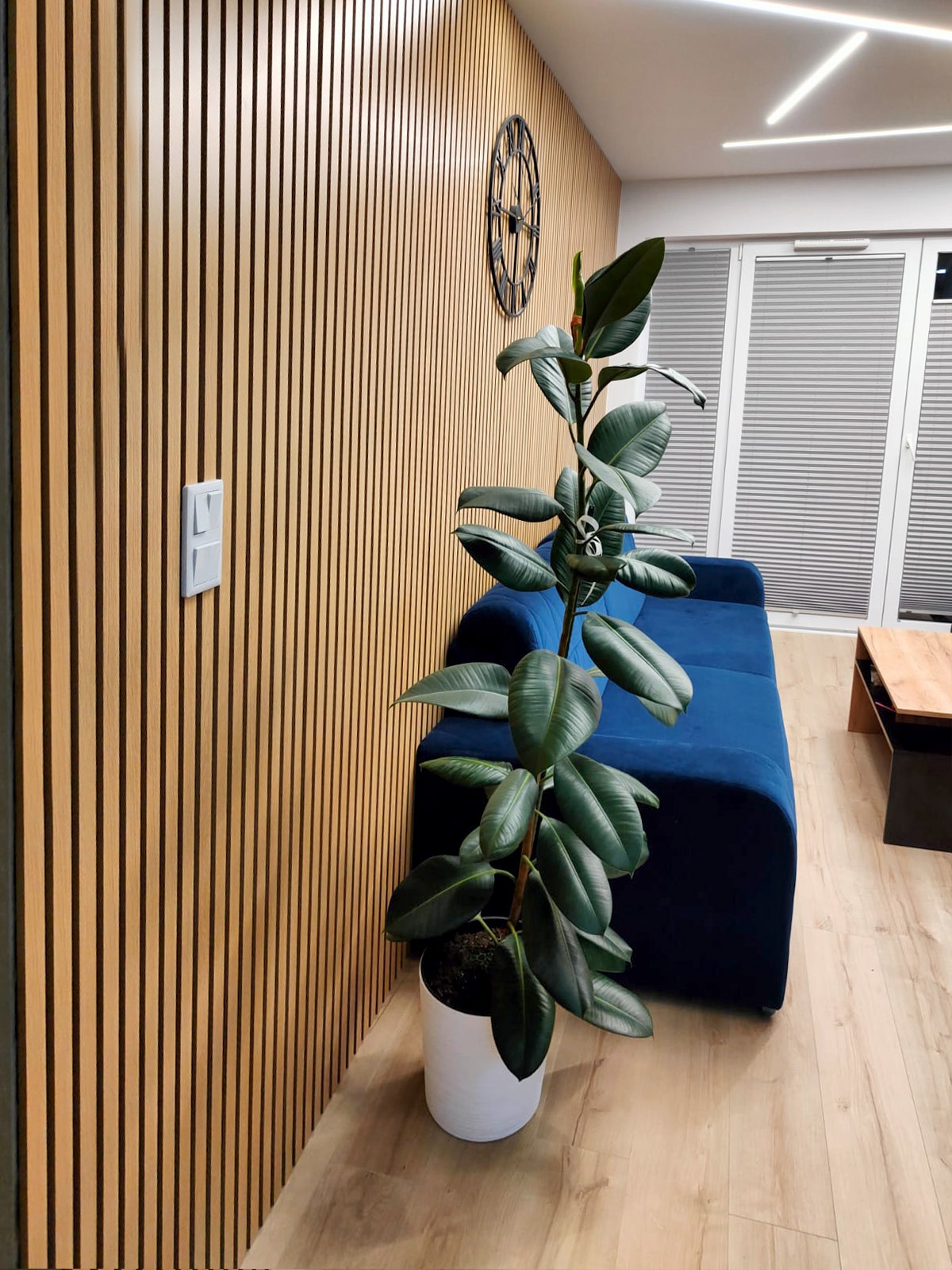 Design obývacího pokoje - Akustický Panel Lamelový na Plsti Světlý Dub