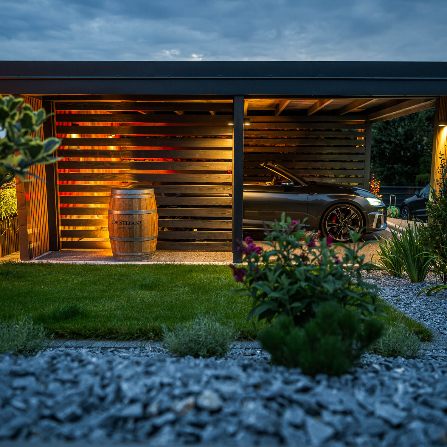 Fasádní lamely Premium Dub Antický - moderní a elegantní carport