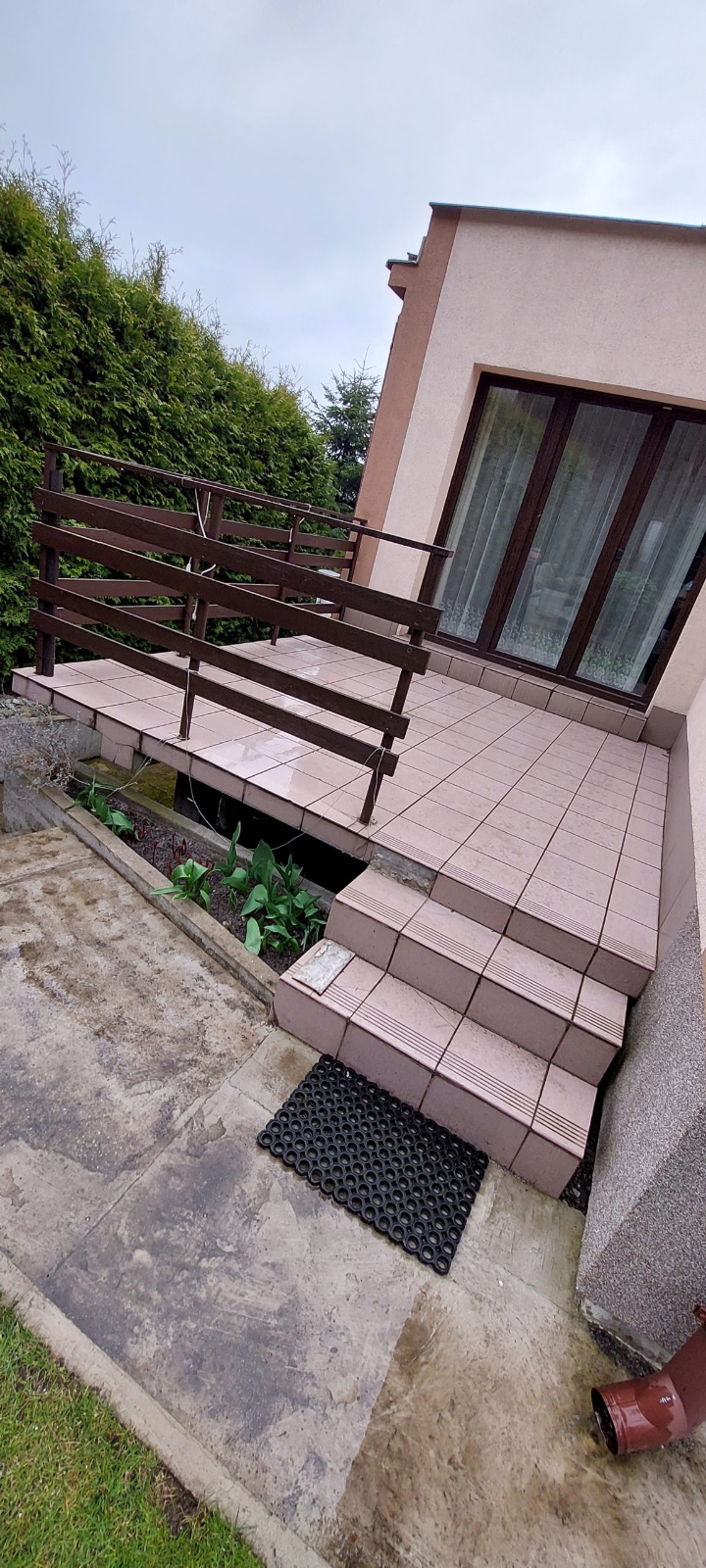 Terasa 3D Hnědá – moderní proměna s elegancí