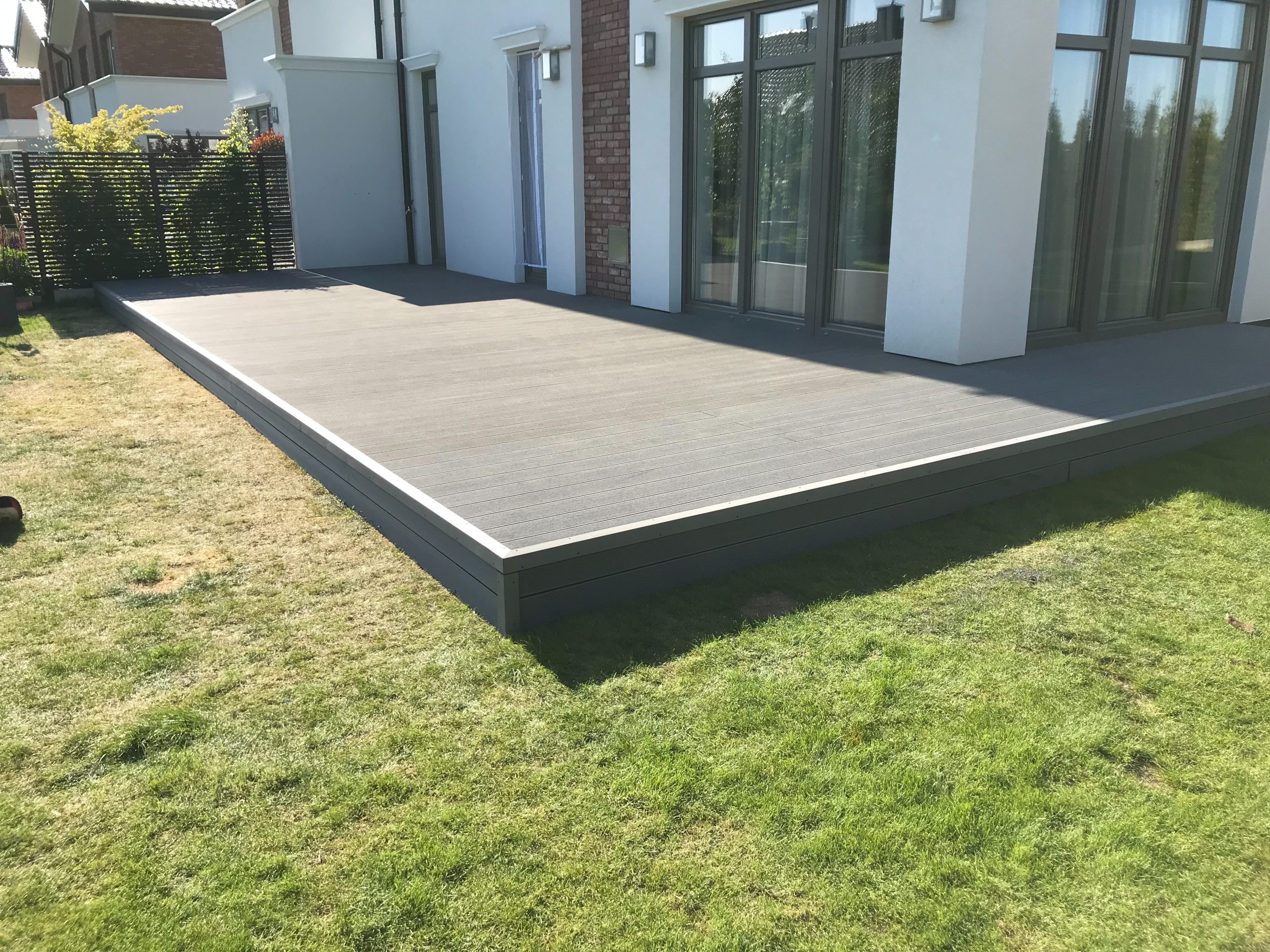 Terasa Standard Světle šedá – elegance a funkčnost