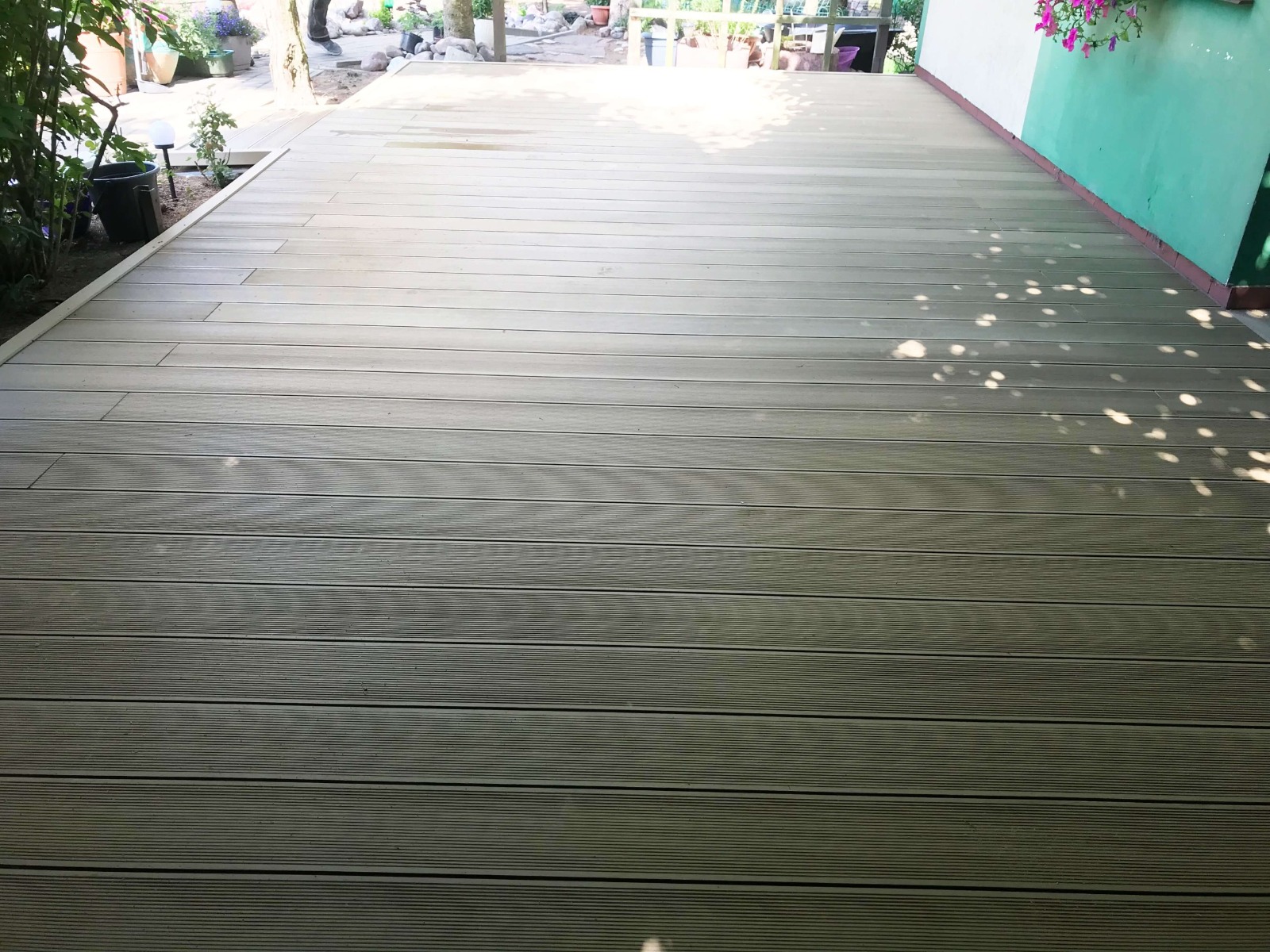 Terasa z kompozitních desek Standard Medovy Teak