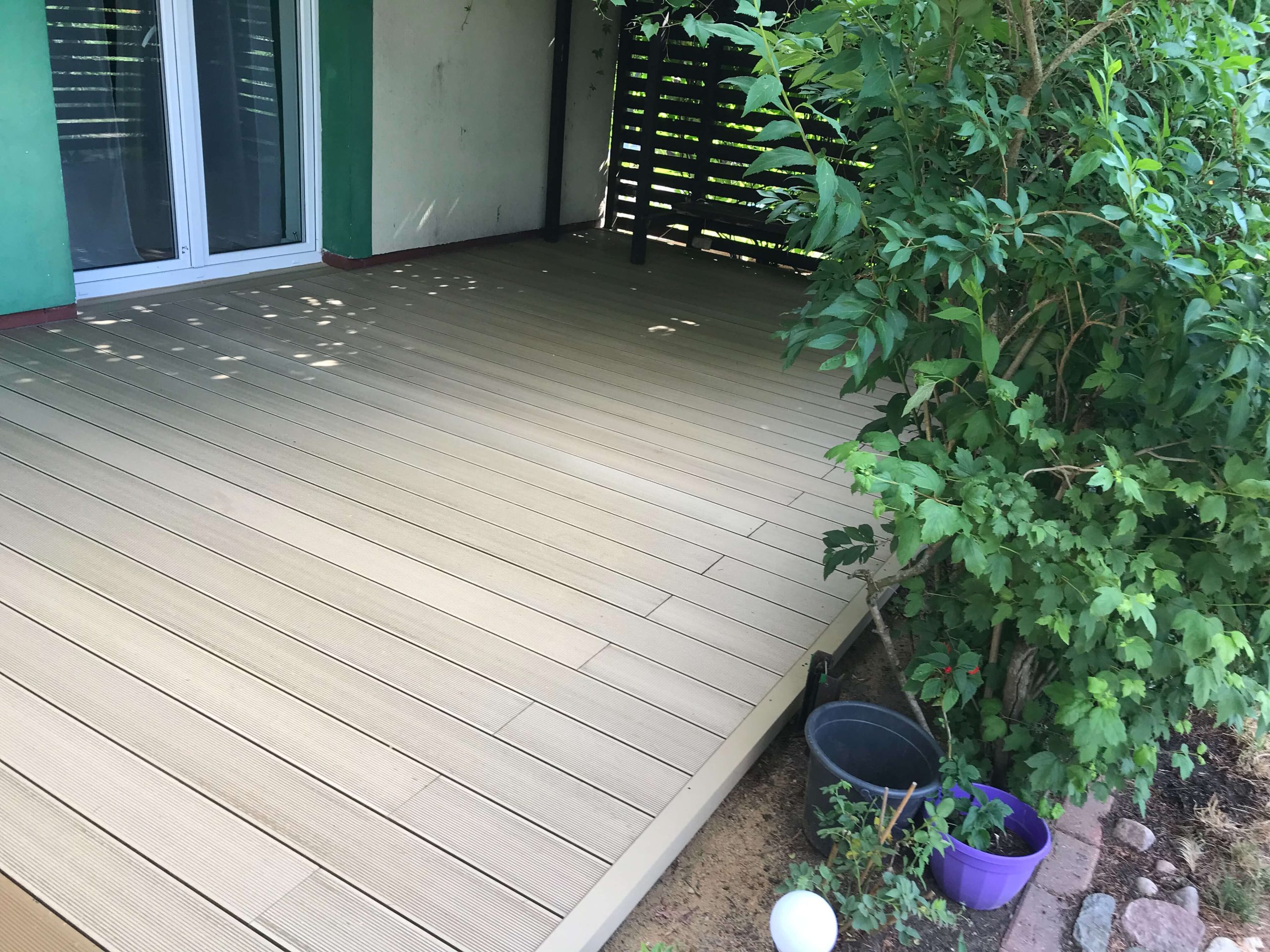 Terasa z kompozitních desek Standard Medovy Teak