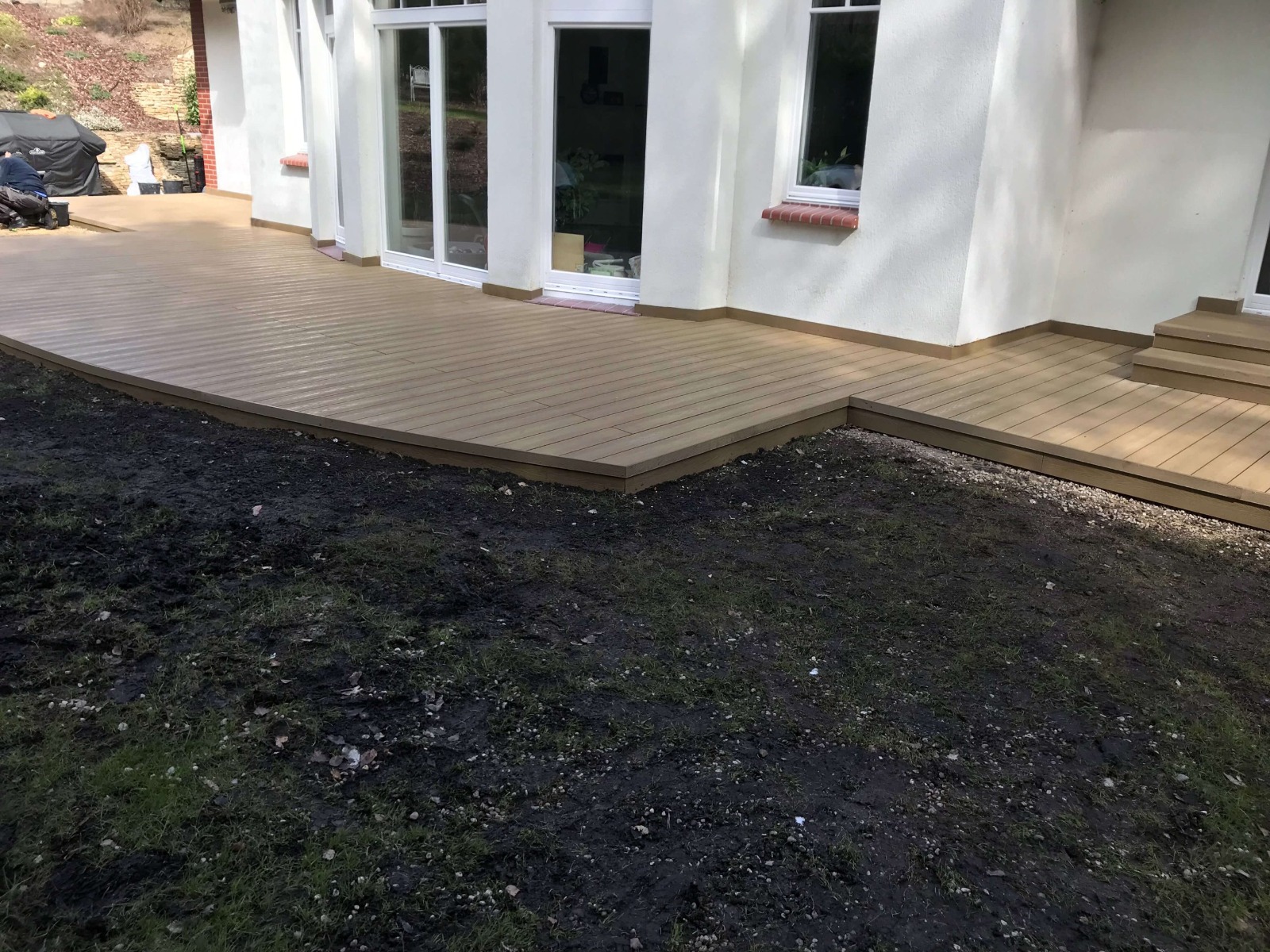 Terasa se schody z kompozitních desek 3D Medový Teak