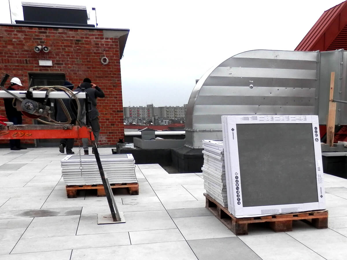 Montáž větrané terasy z keramických dlaždic