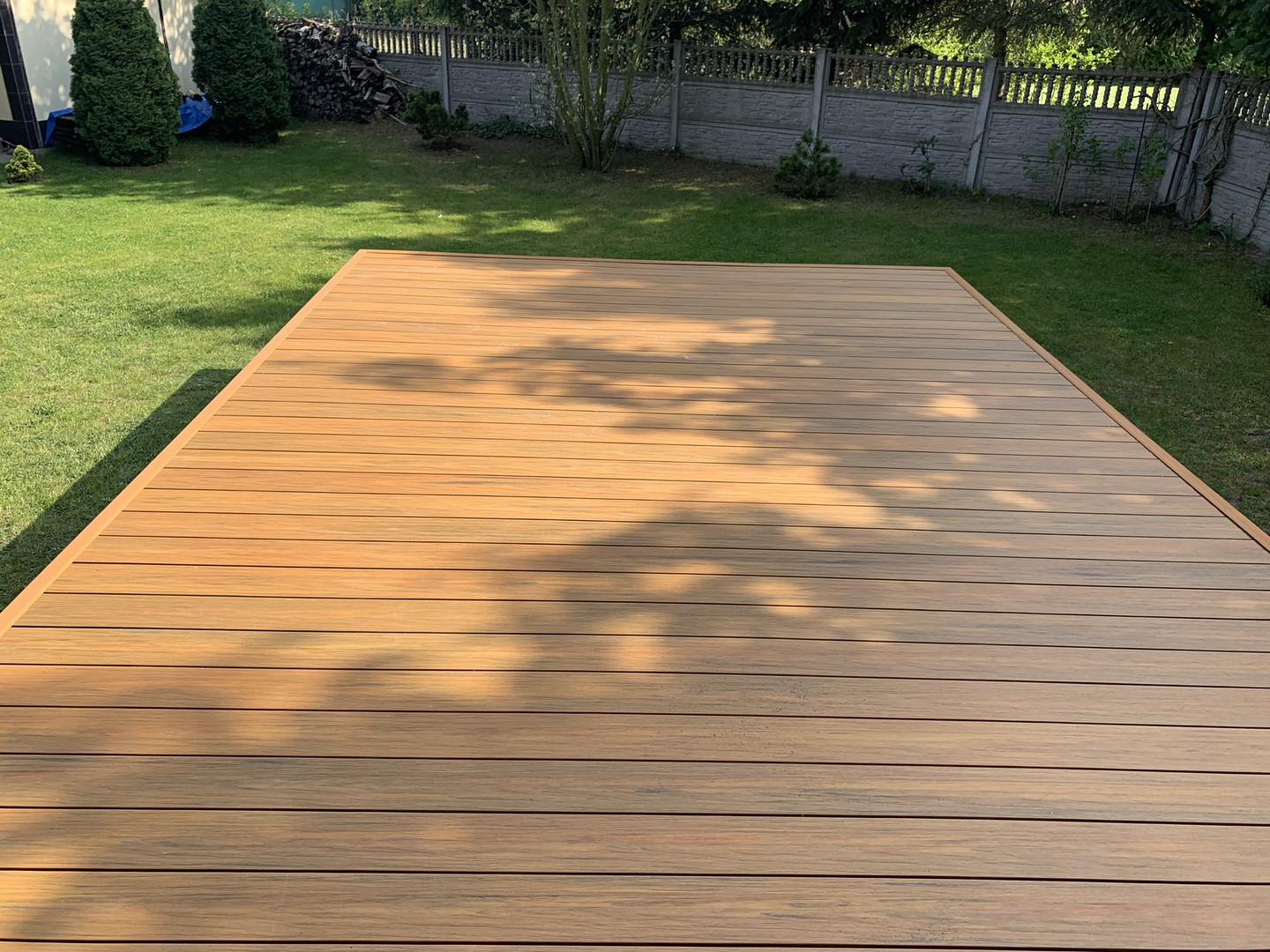 Terasa z kompozitních prken Premium Amber
