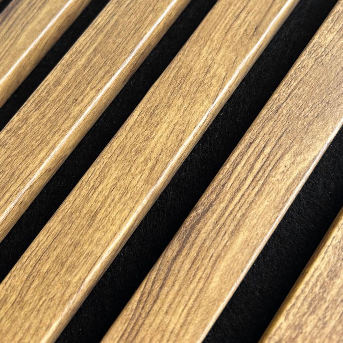 Akustický Panel Lamelový na Plsti Zlatý Dub 2,1 x 30,5 cm – 2,7 m - Image 3